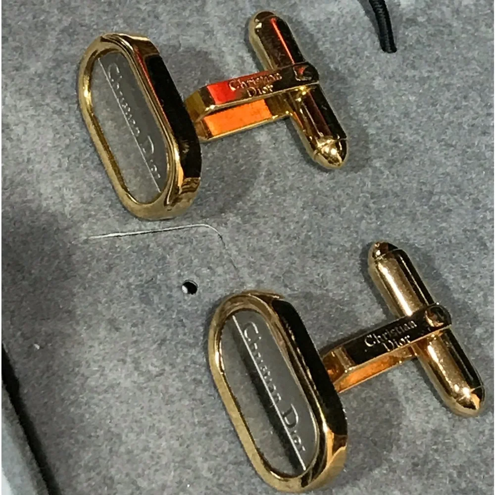 DIOR CD Logo Cuff Links in box 😍🔥